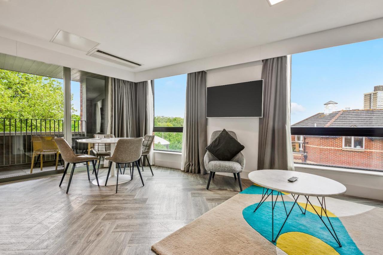 Roomzzz London Stratford Exterior foto